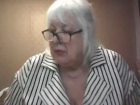 Alexia64231 online show from January 15, 6:17 am