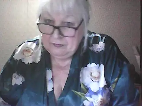 Alexia64231 online show from April 12, 2:26 am