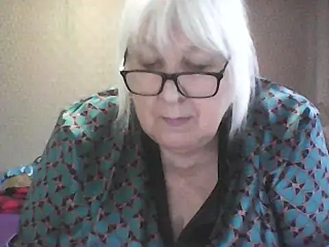 Alexia64231 online show from February 17, 1:19 pm