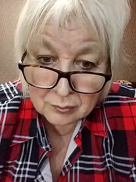 Snapshot of Alexia64231 chatting on November 21, 6:18 pm Alexia64231 online show from November 21, 6:18 pm