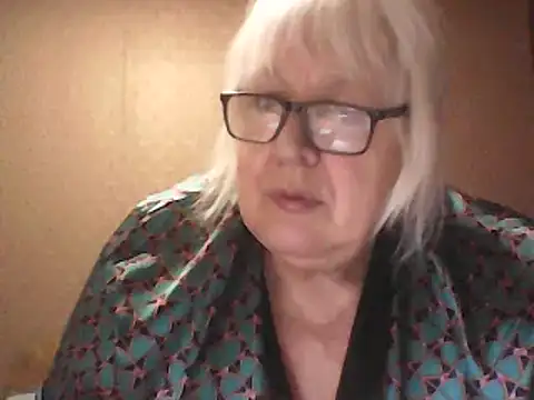 Alexia64231 online show from February 28, 7:02 pm