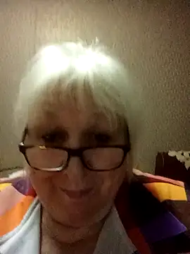 Snapshot of Alexia64231 chatting on November 20, 4:07 pm Alexia64231 online show from November 20, 4:07 pm