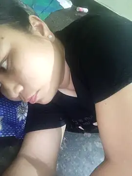 Bhabi-Hot0 online show from April 11, 1:59 pm