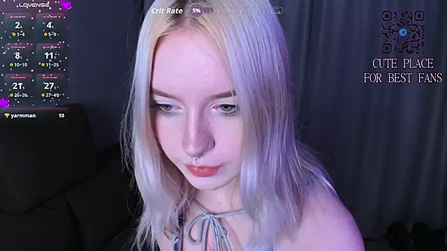 godlikegirlyy online show from March 4, 3:20 pm