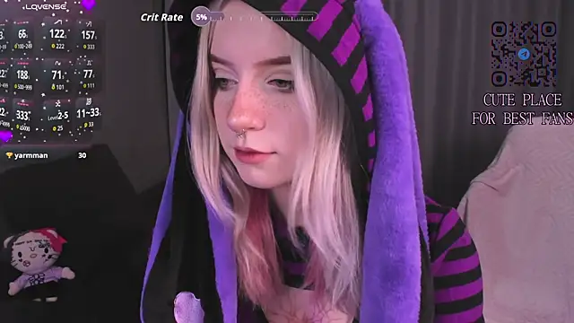 godlikegirlyy online show from June 21, 3:18 pm