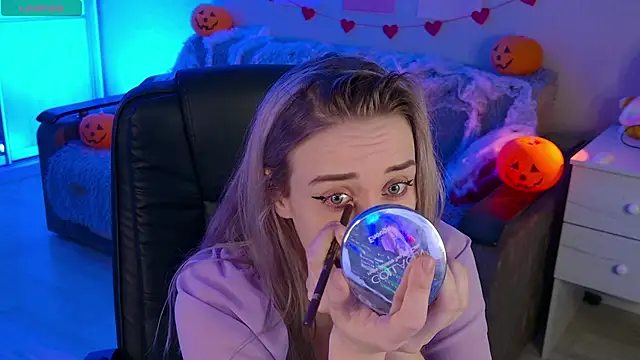 Free Harmony online show from November 3, 7:39 pm