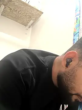 Julians26ne online show from March 9, 8:07 am