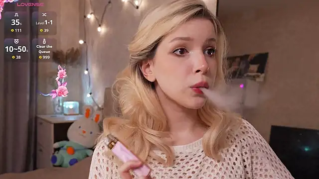 peachii meow online show from April 9, 4:46 pm