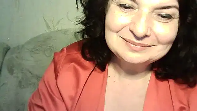 Snapshot of LedyNika chatting on May 11, 8:39 pm LedyNika online show from May 11, 8:39 pm
