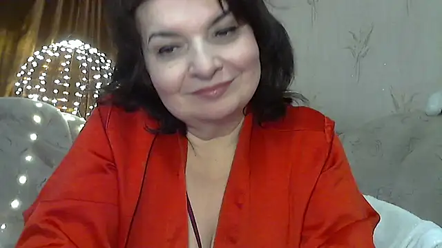 Snapshot of LedyNika chatting on February 19, 6:27 pm LedyNika online show from February 19, 6:27 pm