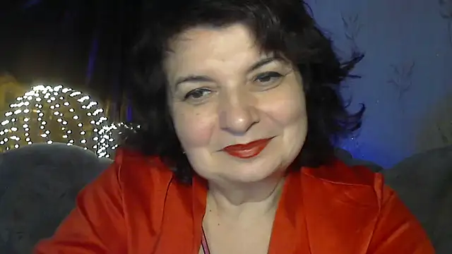 Snapshot of LedyNika chatting on November 18, 7:28 pm LedyNika online show from November 18, 7:28 pm