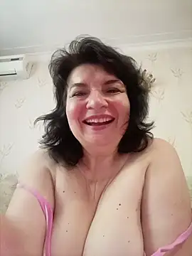 Snapshot of LedyNika chatting on June 27, 8:53 am LedyNika online show from June 27, 8:53 am