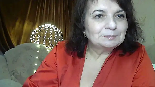 Snapshot of LedyNika chatting on February 23, 7:47 pm LedyNika online show from February 23, 7:47 pm