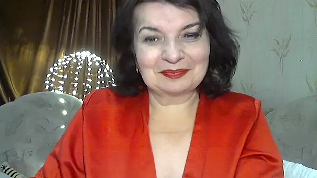 Snapshot of LedyNika chatting on February 8, 7:33 pm LedyNika online show from February 8, 7:33 pm