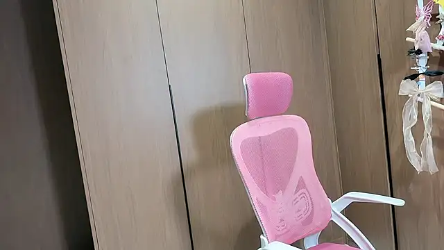 Lilium-520 online show from February 5, 11:39 am