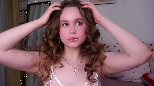 SusannaScholler online show from April 8, 10:11 pm