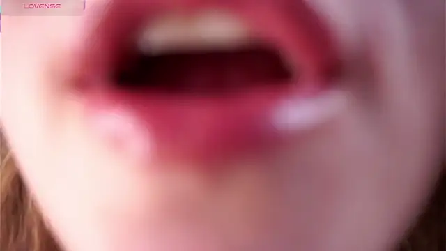 SusannaScholler online show from April 21, 10:38 pm