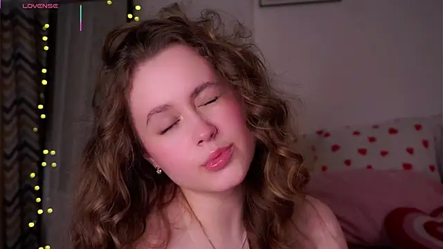 SusannaScholler online show from April 15, 10:43 pm