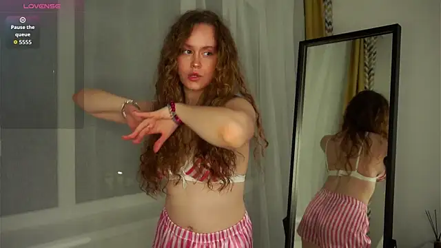 SusannaScholler online show from September 21, 5:18 pm