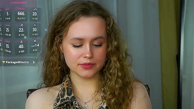 SusannaScholler online show from October 8, 6:30 pm