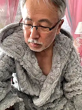 gholly2007 online show from December 23, 2:11 am