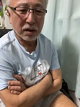 Snapshot of gholly2007 chatting on November 28, 12:38 pm gholly2007 online show from November 28, 12:38 pm