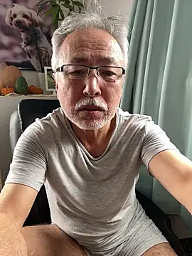 Snapshot of gholly2007 chatting on October 24, 1:26 am gholly2007 online show from October 24, 1:26 am