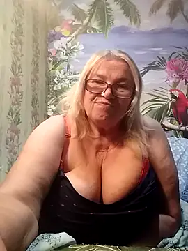 Snapshot of MargaritaSweet51 chatting on October 10, 9:26 pm MargaritaSweet51 online show from October 10, 9:26 pm