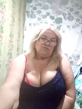 Snapshot of MargaritaSweet51 chatting on October 6, 9:59 pm MargaritaSweet51 online show from October 6, 9:59 pm