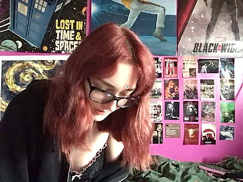 Snapshot of ivysplayhouse chatting on October 12, 1:23 pm ivysplayhouse online show from October 12, 1:23 pm