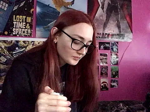 Snapshot of ivysplayhouse chatting on September 27, 12:44 pm ivysplayhouse online show from September 27, 12:44 pm