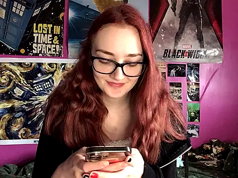 Snapshot of ivysplayhouse chatting on October 4, 11:01 am ivysplayhouse online show from October 4, 11:01 am