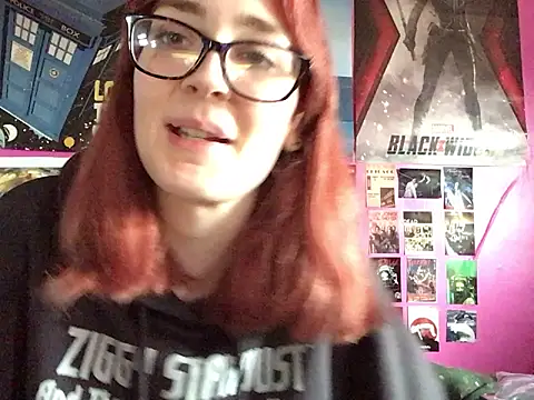 Snapshot of ivysplayhouse chatting on October 9, 1:00 pm ivysplayhouse online show from October 9, 1:00 pm