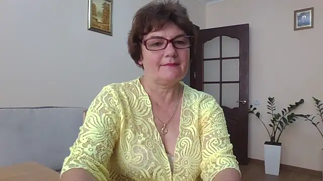 Snapshot of Galina56301 chatting on September 13, 12:38 pm Galina56301 online show from September 13, 12:38 pm