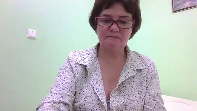 Snapshot of Galina56301 chatting on October 17, 4:09 pm Galina56301 online show from October 17, 4:09 pm