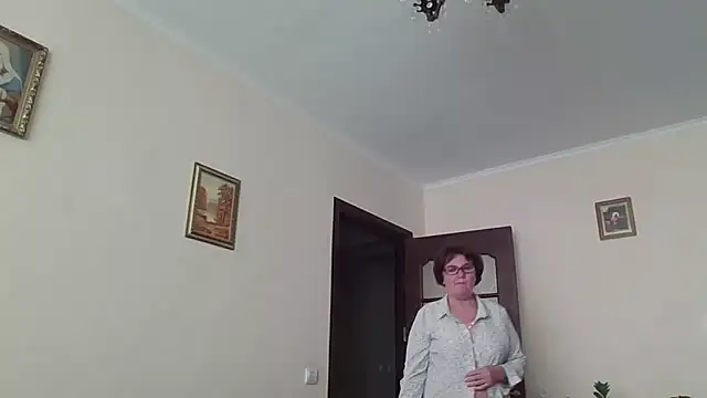 Snapshot of Galina56301 chatting on September 18, 3:15 pm Galina56301 online show from September 18, 3:15 pm