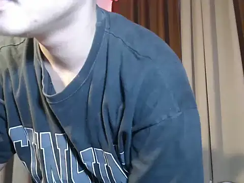 Snapshot of hot_emman chatting on June 10, 3:19 am hot emman online show from June 10, 3:19 am