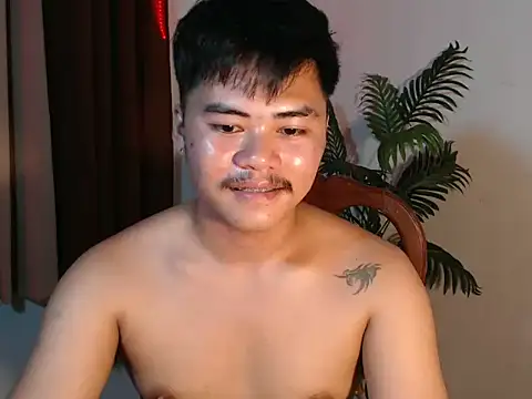 Snapshot of hot_emman chatting on July 3, 5:47 am hot emman online show from July 3, 5:47 am