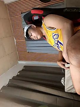 hot emman online show from January 8, 2:28 am