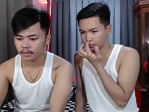 hot emman online show from November 7, 5:01 am