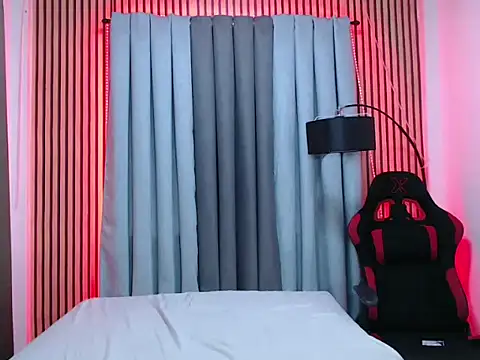 hot emman online show from November 23, 6:12 am