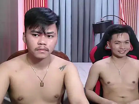 hot emman online show from November 26, 4:40 pm