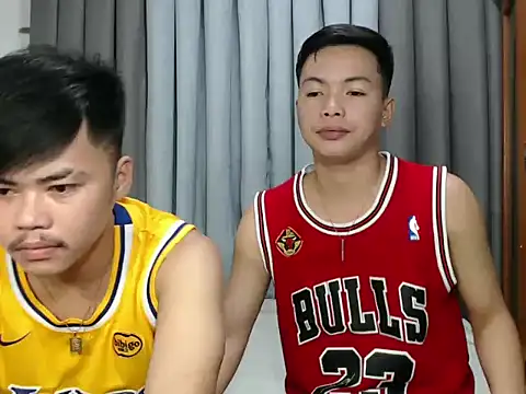 hot emman online show from October 27, 11:00 am