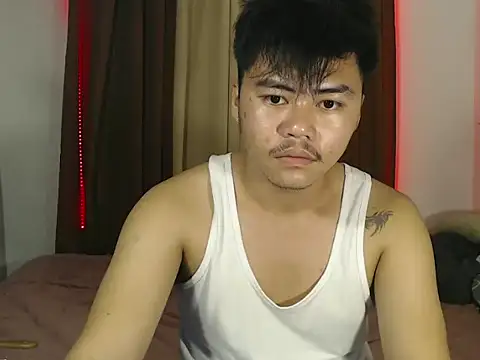 hot emman online show from May 10, 11:28 pm