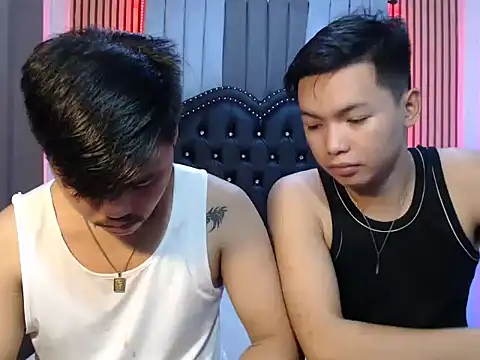 hot emman online show from December 2, 4:25 am