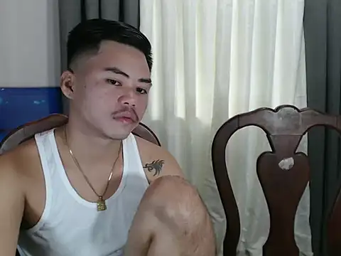 hot emman online show from September 22, 11:44 pm