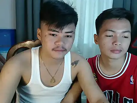 hot emman online show from September 27, 2:07 am