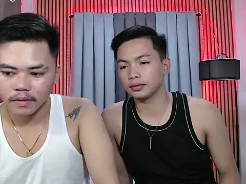 hot emman online show from November 18, 7:00 am