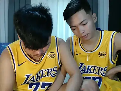 hot emman online show from October 1, 2:49 am