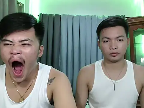 hot emman online show from November 4, 4:16 am